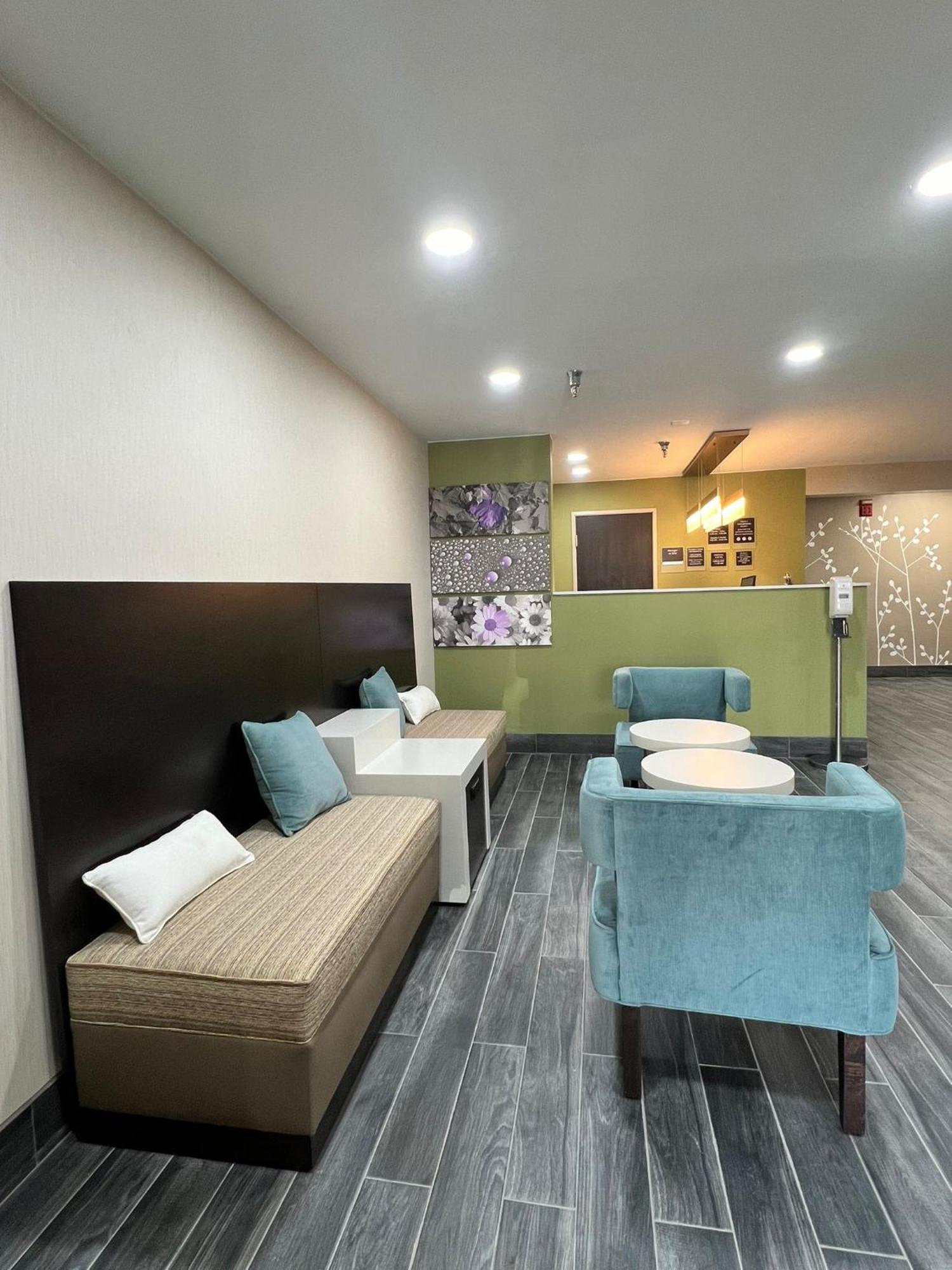 Sleep Inn & Suites Salina I-135 Екстериор снимка