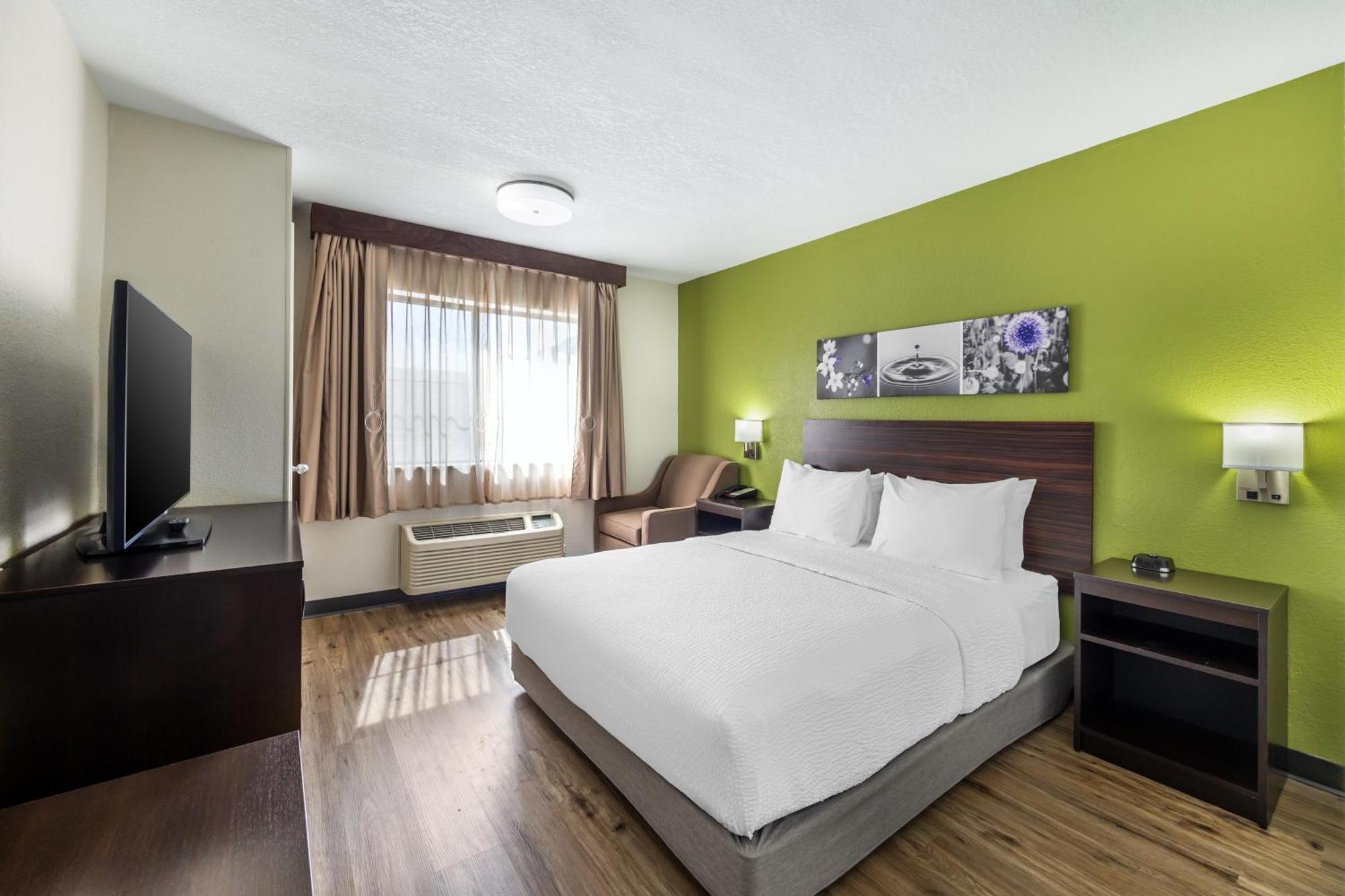 Sleep Inn & Suites Salina I-135 Екстериор снимка