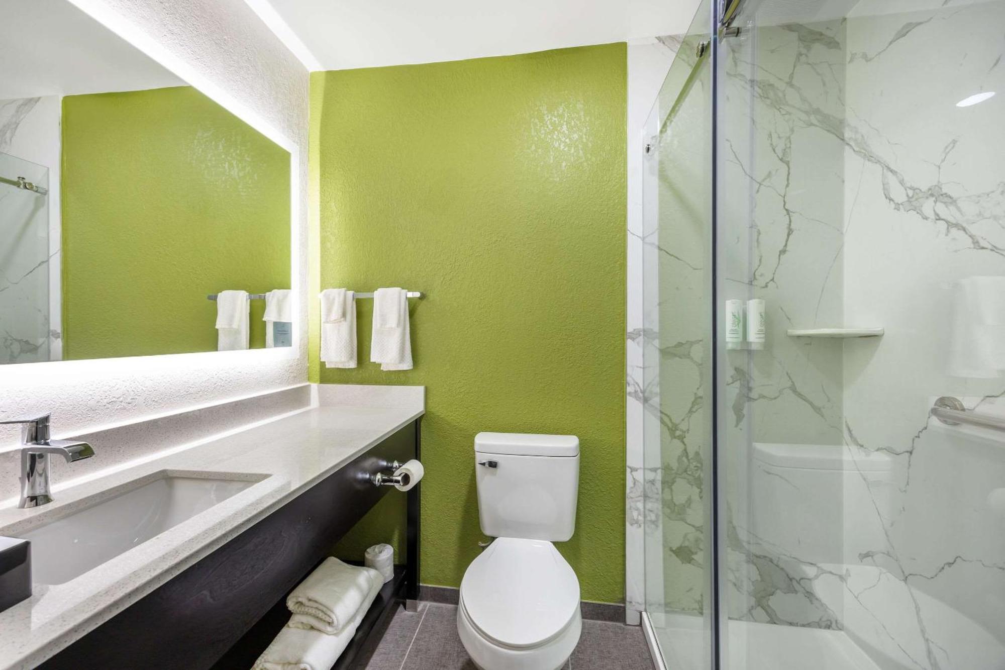 Sleep Inn & Suites Salina I-135 Екстериор снимка