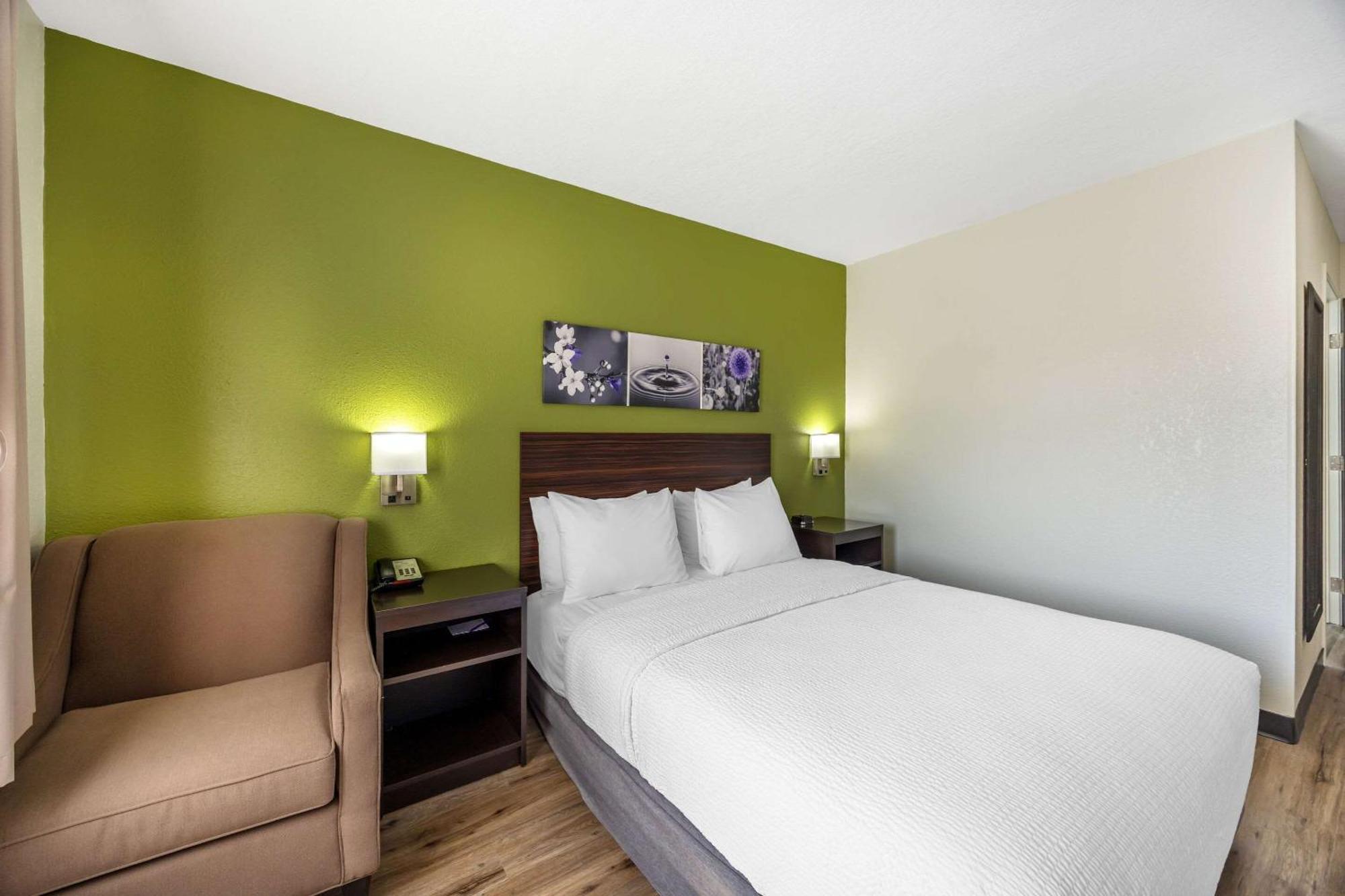 Sleep Inn & Suites Salina I-135 Екстериор снимка