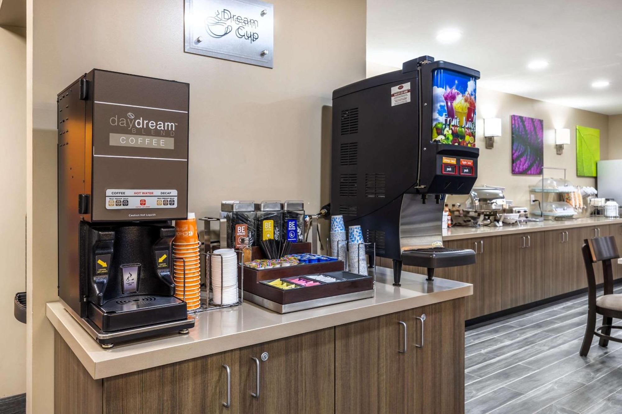 Sleep Inn & Suites Salina I-135 Екстериор снимка